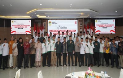 Ketua DPW LDII Provinsi Resmi Lantik Pengurus DPD LDII Kota Batam Masa Bakti 2026-2031